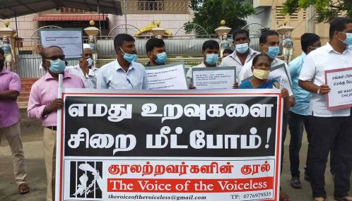 தமிழ் அரசியல் கைதிகளின் விடுதலையை வலியுறுத்தி நல்லூரில் போராட்டம்