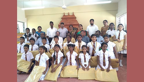 Ratnam foundation மற்றும் சித்தன்கேணி - கனடா ஒன்றியம் என்பன வழங்கிய கற்றல் உபகரணங்கள்