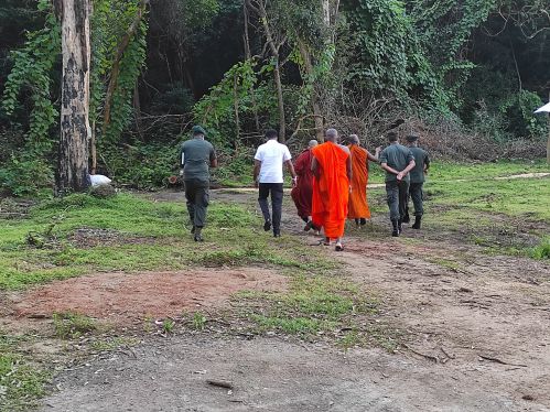 பரிபோகும் நிலங்களும் கையாலாகாத தமிழ் அரசியல்வாதிகளும்