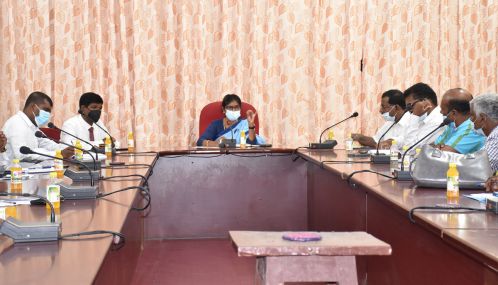 மன்னாரில் சகல துறையினருக்கும் எரிபொருள் விநியோகம் குறித்து அரச அதிபர் தலைமையில் கலந்துரையாடல்