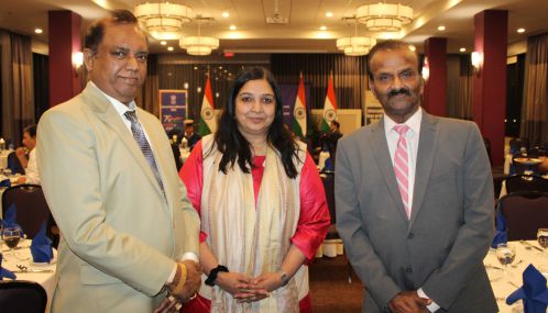 Consul General of India, in Toronto Ms. Apoorva Srivastava meets Indian Languages, Tamil and English Media Editors , at the  Media Reception she hosted at Holiday Inn in  Mississauga.