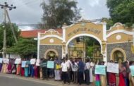 தெல்லிப்பழை யூனியன் கல்லூரிக்கு முன்பாக கவனயீர்ப்பு ஆர்ப்பாட்டம்!