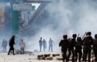 நாடாளுமன்றத்தில் தீ வைத்தவர்கள் மீது துப்பாக்கி சூடு - 22 பேர் பலி