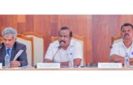 எமது மக்கள் பிரதிநிதிகள் என்ன செய்கிறார்கள் ? மாகாணசபைத்தேர்தலுக்கு பிரேரணை போட்டுக்கொண்டிருக்கிறார்கள்....