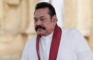 பாரத தேசத்தில் இருந்து அசோக மன்னனுடைய மகள் சங்கமித்தையும் மகிந்தயும் இலங்கைக்கு தூதுவராக வந்தனர்.