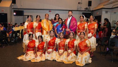 மார்க்கம் மாநகரசபை வளாகத்தில் மாகாணப்  பாராளுமன்ற உறுப்பினர் லோகன் கணபதி அவர்களின் ஏற்பாட்டில் கொண்டாடப்பெற்ற 'தமிழ் மரபுத் திங்கள்' விழா