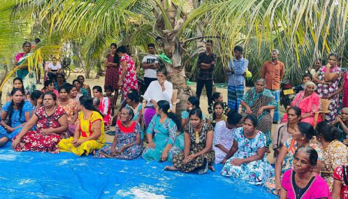 தொண்டைமானாறு சந்நிதியான் ஆச்சிரமத்தால் 300,000 ரூபா நிவாரண உதவிகள் கிழக்கு மாகாண  மக்களுக்கு வழங்கல்