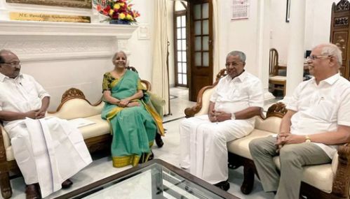 டில்லியில் பினராயி விஜயனை சந்தித்த நிர்மலா சீதாராமன்