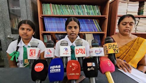 தந்தையை இழந்து தாயின் அரவணைப்பில் கல்வி கற்று சாதித்த வட்டுக்கோட்டை இந்து மாணவி!