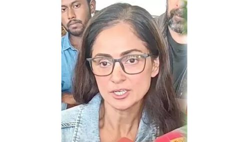 இந்தியா-பாகிஸ்தான் போர் பதற்றம் நல்லபடியா முடியணும் - நடிகை சிம்ரன்