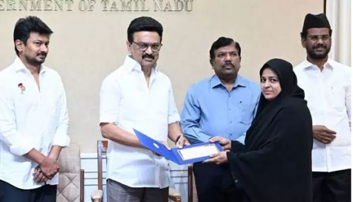 ஹஜ் பயணம் மேற்கொள்ளும் பயனாளிகளுக்கு  முதல் முறையாக மானியத் தொகை - முதல் - அமைச்சர் ஸ்டாலின்