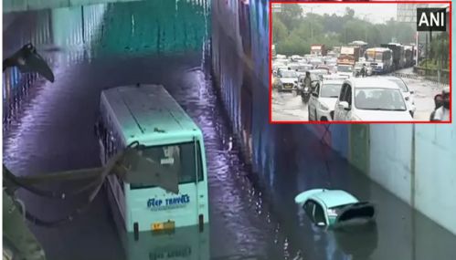 டில்லியில் கனமழை, வெள்ளம்; விமான சேவை கடுமையாக பாதிப்பு