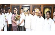 முதல் - அமைச்சரை சந்தித்து வாழ்த்து பெற்ற கமல்ஹாசன்