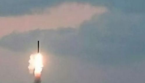 கராச்சி துறைமுகம் மீது கடற்படை தாக்குதல்