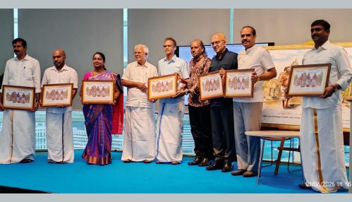 சிங்கப்பூரில்  “தமிழிசை மூவர்”  திருவுருவ ஓவியம் வெளியீடு