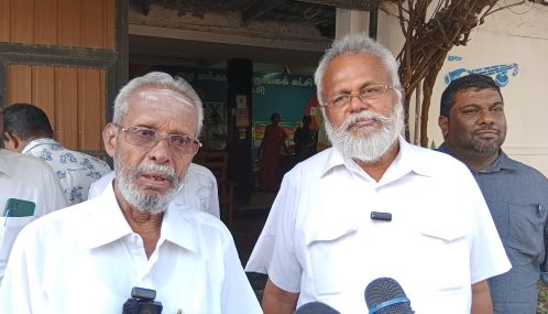 தமிழரசுக் கட்சியின் கோரிக்கை மக்கள் நலன்சார்ந்து பரிசீலிக்கப்படும் என டக்ளஸ் தேவானந்தா தெரிவிப்பு!