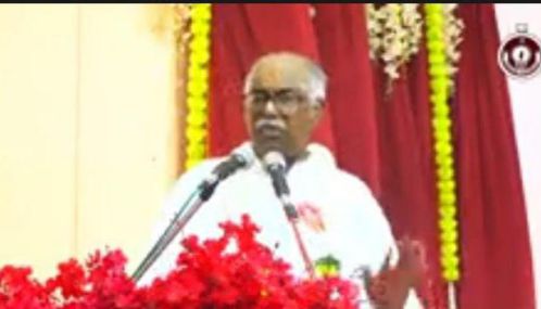 தேசியத்திற்கு எல்லை வேலி போடுவதை விட தேசியத்திற்குள்ளேயே இருக்கவுள்ளோர் யார் என்ற கேள்வியே முக்கியமானது என்கிறார்  ஆறு திருமுருகன்!