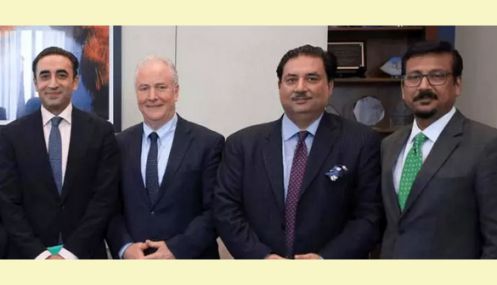 இந்தியாவுடன் மோதல்: பாகிஸ்தான் தூதுக்குழு இங்கிலாந்து பயணம்