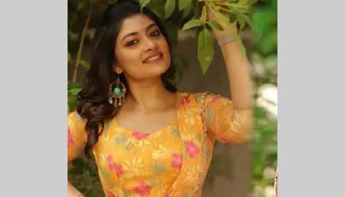 விஜய் மில்டன் இயக்கத்தில் அம்மு அபிராமி