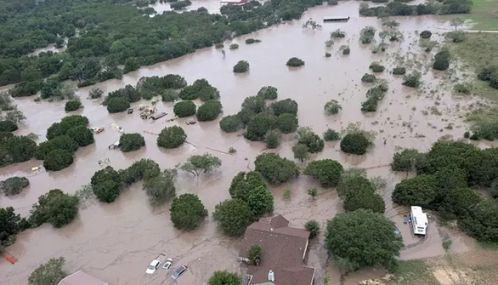 அமெரிக்காவில் மழை வெள்ளத்துக்கு பலியானோர் எண்ணிக்கை 120 ஆக உயர்வு