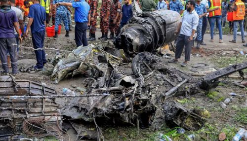 வங்காளதேச விமான விபத்து - இந்தியா மருத்துவர்கள் குழுவை அனுப்பியது