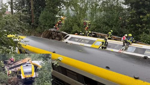 ஜெர்மனியில் எக்ஸ்பிரஸ் ரெயில் தடம்புரண்டு விபத்து - 3 பேர் உயிரிழப்பு