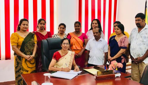 பெரும்பான்மையின மக்களும் முஸ்லிம் மக்களும் அதிகளவு வாழும் வட மத்திய மாகாண சபைக்கு செயலாளராக யாழ்ப்பாணத்தை சேர்ந்த பெணமணி ஒருவர் நியமிக்கப்பெற்றுள்ளார்!