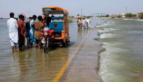 பாகிஸ்தானில் பருவமழைக்கு கடந்த 24 மணிநேரத்தில் 18 பேர் மரணம்