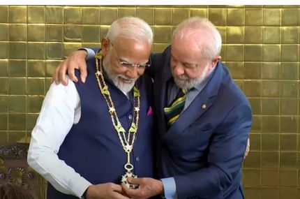 பிரதமர் மோடிக்கு பிரேசிலின் உயரிய விருது வழங்கி கவுரவிப்பு