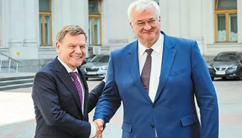 உக்ரைன் வந்த ஜெர்மனி அமைச்சர்; ராணுவ ஆதரவு தொடர்ந்து வழங்கப்படும் என உறுதி