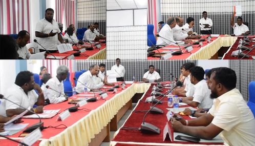 மன்னார் நகர சபை அமர்வில் நா வடக்கம் இன்றி மோதிக்கொண்ட முன்னாள்  மற்றும் தற்போதைய முதல்வர்கள்.