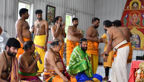 கனடாவின் ஒன்றாரியோவில் உள்ள கோண்வோல் சிவன் ஆலயத்தில் கனடா தினமன்று நடைபெற்ற 'இலட்ச்சார்ச்சனை ஆவர்த்தி' அபிசேகங்கள்