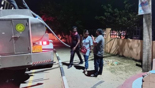 வேலணை வயல்வெளிகளை தீ மூட்டும் விசமிகள் - மக்களுடன் கால்நடைகளும் பறவைகளும் பாதிப்பு