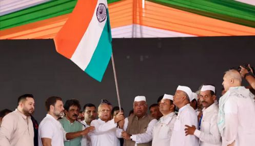 மோடி அரசின் ஏஜெண்டுபோல் தேர்தல் ஆணையம் செயல்படுகிறது - கார்கே குற்றச்சாட்டு