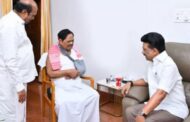 அமைச்சர் துரைமுருகனிடம் நலம் விசாரித்தார் முதல் - அமைச்சர் மு.க.ஸ்டாலின்
