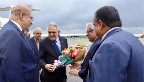 பாகிஸ்தான் வெளியுறவுத்துறை அமைச்சர் வங்காளதேசம் பயணம்