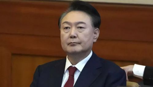 தென்கொரியாவில் முன்னாள் அதிபருக்கு மீண்டும் பிடிஆணை