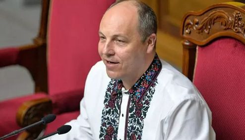 உக்ரைன் நாடாளுமன்ற முன்னாள் சபாநாயகர் சுட்டுக்கொலை