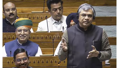 தமிழகத்தில் ரூ.22,800 கோடி ரெயில்வே திட்டங்களுக்கு அனுமதி - மத்திய அமைச்சர் தகவல்