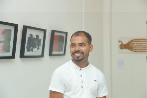 இலங்கையின் கிழக்கு மாகாணத்திலிருந்து சமூகத்தின் மீது கரிசனை கொண்ட ஒரு நவீன ஓவியக் கலைஞரின் ஆதங்கமும் அறிவுப் பகிர்வும்