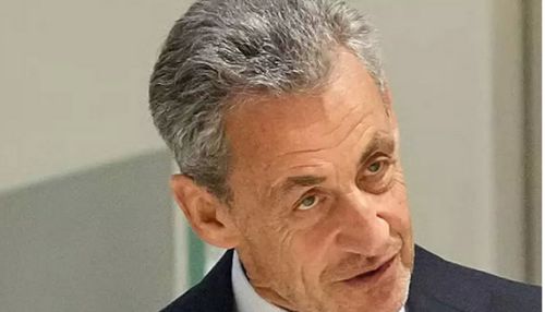 பிரான்ஸ் முன்னாள் அதிபர் சர்கோசிக்கு 5 ஆண்டுகள் சிறை தண்டனை