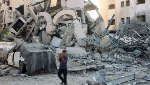 காசாவில் மருத்துவமனை மீது இஸ்ரேல் வான்தாக்குதல் - 12 குழந்தைகள் உள்பட 32 பேர் உயிரிழப்பு