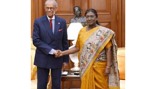 குடியரசு தலைவர் திரவுபதி முர்முவுடன் மொரீசியஸ் பிரதமர் சந்திப்பு