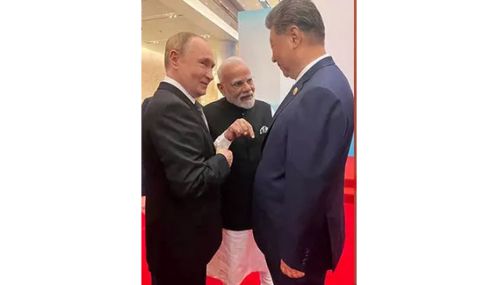 ரஷிய, சீன அதிபர்களுடன் பிரதமர் மோடி.. இந்தியாவுடனான நட்பு குறித்து அமெரிக்கா வெளியிட்ட பதிவு