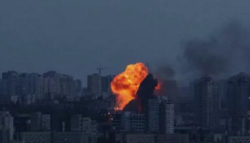 உக்ரைன் மீது ரஷியா ஏவுகணை தாக்குதல் - 20 பேர் உயிரிழப்பு