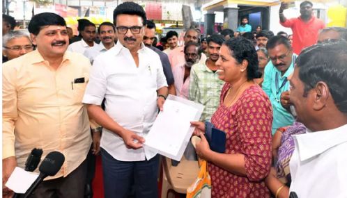 'உங்களுடன் ஸ்டாலின்' முகாமிற்கு நேரில் சென்று முதல்-அமைச்சர் மு.க.ஸ்டாலின் ஆய்வு