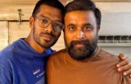 'யாத்திசை' பட இயக்குனருடன் நடிகர் சசிகுமார்