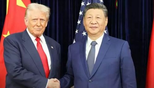 சீனப் பொருட்கள் மீதான வரியை 10 சதவீதம் குறைப்பதாக டிரம்ப் அறிவிப்பு