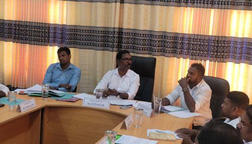 குரங்குத் தொல்லையினை கட்டுப்படுத்த  துப்பாக்கி வழங்குமாறு சாவகச்சேரி நகரசபை உபதவிசாளர் கிஷோர் கோரிக்கை!