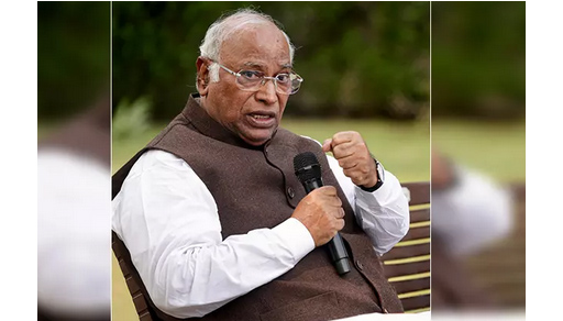 ஆர்.எஸ்.எஸ். அமைப்பு தடை செய்யப்பட வேண்டும் - மல்லிகார்ஜுன கார்கே